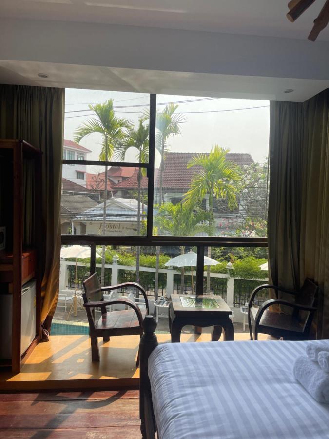 Mesa Garden Hotel *